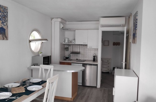 Villeneuve Loubet Beach Apartment | 100 Meters beach/pool/parking/2 Pieces