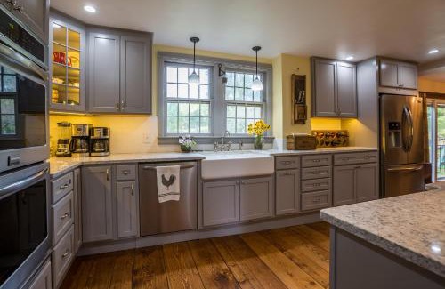 Weston House | 100 percent Private! Pool, Views, Skiing, Theatre!