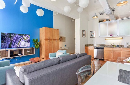 Downtown Apartment | 100 Year-Old Historic Brick 2BR Loft High Ceiling5