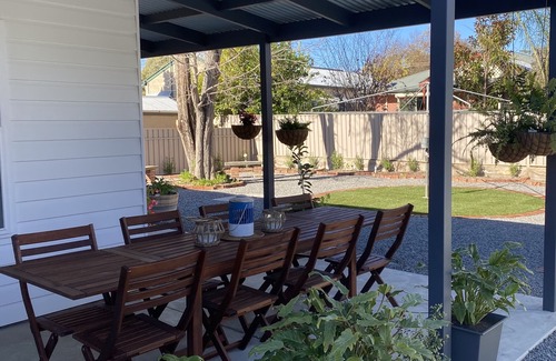 Clare Cottage | 100 year old Renovated Stone Cottage