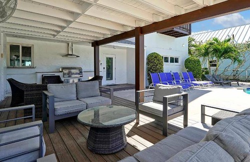 Cocoa Beach Villa | 1000 m² Villa ∙ 6 bedrooms ∙ 8 guests
