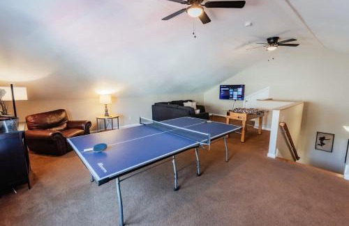 East Hill House | 1009 Eastside Vibe - BIG & Central