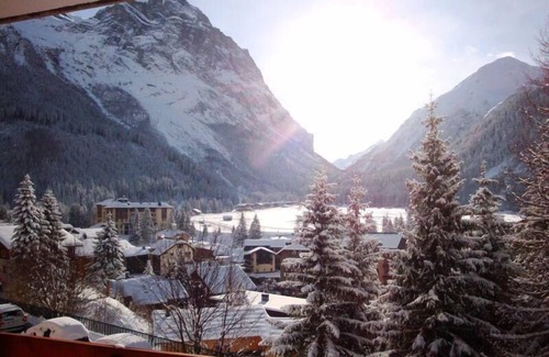 Pralognan-la-Vanoise Apartment | 100m from ski slopes, 2nd floor, balcony, tv, ski locker, 38m², Pralognan-la-Vanoise