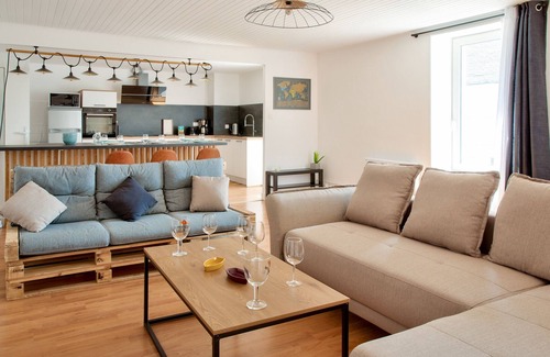 Loctudy Apartment | 100m from Loctudy Harbour, nice flat for 6 people