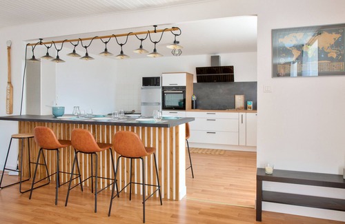 Loctudy Apartment | 100m from Loctudy Harbour, nice flat for 6 people
