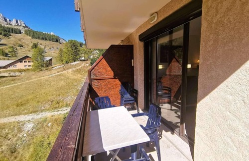 Reallon Apartment | 100m from resort center, 2nd floor, balcony, ski locker, 25m², Réallon