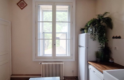 Aiguerelles Apartment | 100m² of space and tranquility between Corum, Gare & Place de la Comédie