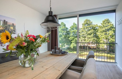 Municipality of Capelle aan den IJssel Apartment | 101 m² Apartment ∙ 4 bedrooms ∙ 2 guests