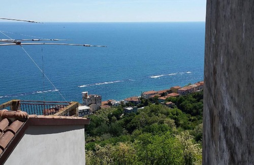 San Vito Chietino House | 103 m² House ∙ 2 bedrooms ∙ 5 guests