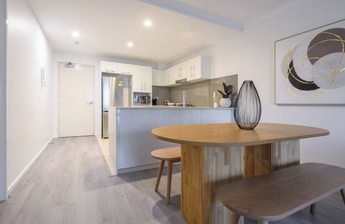 East Perth Apartment | 104 EastPerth Euphoria Escape 2BR Parkng