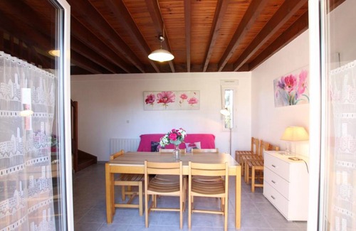 Surtainville Cottage | 105 m² Cabin ∙ 4 bedrooms ∙ 8 guests