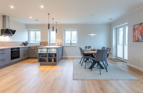 Niebuell House | 105 m² House ∙ 2 bedrooms ∙ 5 guests
