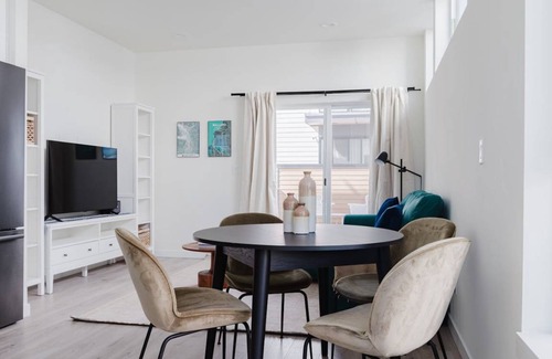 West Woodland House | 106 m² House ∙ 2 bedrooms ∙ 4 guests
