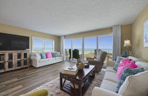Crystal Beach Condo | 107 m² Condo ∙ 1 bedroom ∙ 6 guests