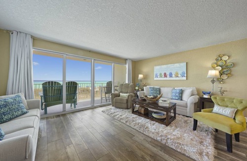 Crystal Beach Condo | 107 m² Condo ∙ 1 bedroom ∙ 6 guests