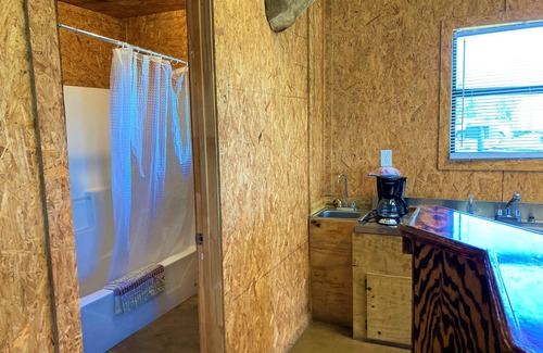 Trinity Cabin | 1075 Marina Dr