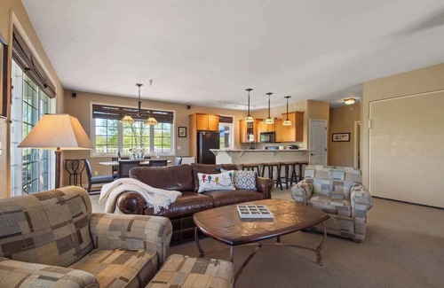Bellaire Condo | 10th fairway condo, Beautiful Views,SpaciousDeck