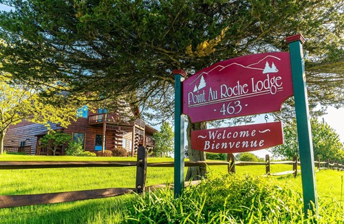 Point Au Roche Villa | 11-Bedroom Family Retreat/Wedding - Lake Champlain