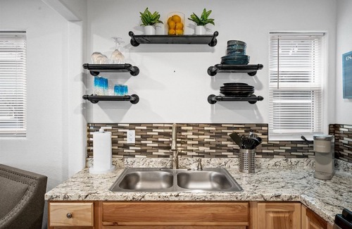 Roosevelt Condo | 11 Chelsea Place 1 Bedroom Condo by RedAwning