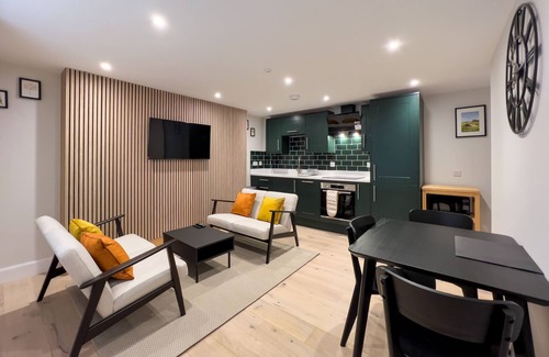 St. Andrews Cottage | 11 Crails Lane - sleeps 5 guests in 3 bedrooms