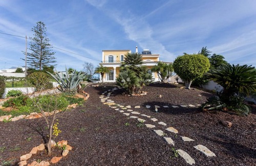 Pechao Villa | 11 Villa Coelho by Pechao