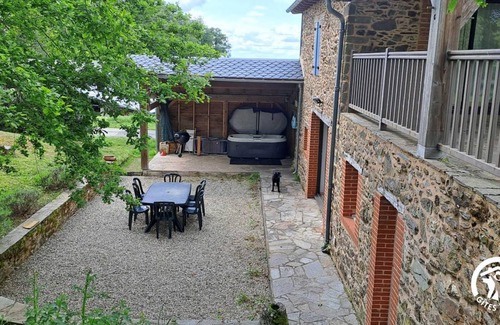 Paulinet House | 110 m² Gîte ∙ 3 bedrooms ∙ 8 guests