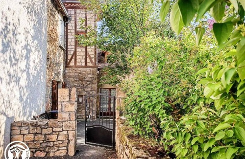 Autoire House | 110 m² Gîte ∙ 3 bedrooms ∙ 6 guests