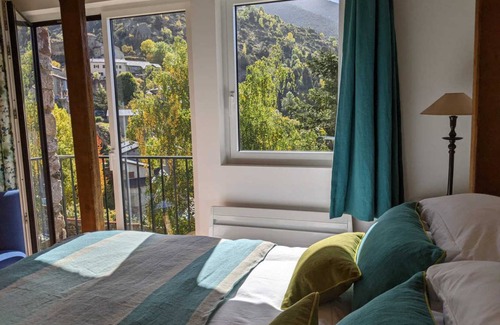 Llo House | 110 m² Gîte ∙ 3 bedrooms ∙ 8 guests