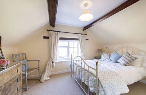Worton House | 110 m² House ∙ 1 bedroom ∙ 8 guests