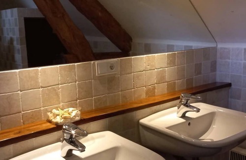 Bouzic House | 110 m² House ∙ 3 bedrooms ∙ 6 guests