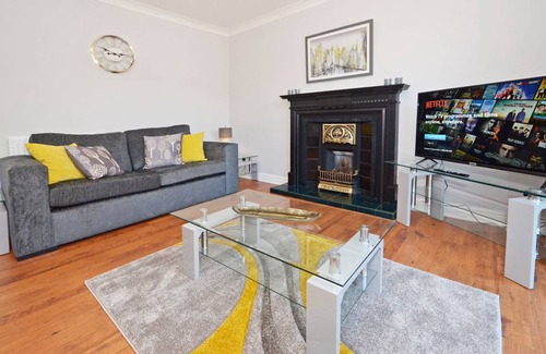 Forsbrook House | 110 m² House ∙ 4 bedrooms ∙ 7 guests