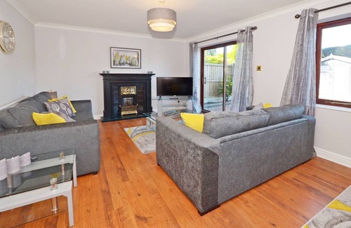 Forsbrook House | 110 m² House ∙ 4 bedrooms ∙ 7 guests