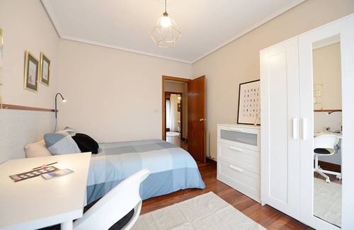 Galdakao Resort | 110 m² Private room ∙ 1 bedroom ∙ 1 guest