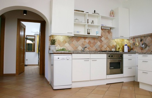 Montefiascone House | 110 sm new single storey building for 6 persons, Beautiful Bolsena view