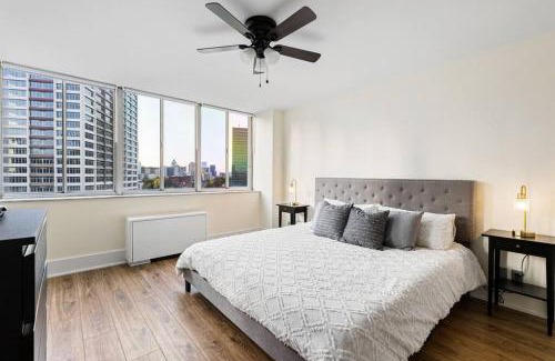 Downtown Atlanta Apartment | 1109-Extra LG-King Bed-1 Free Park-Fast WiFi-DTW