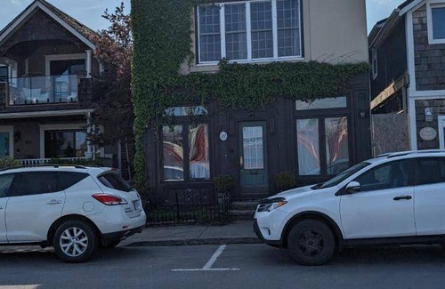 Port Colborne Apartment | 111 m² Apartment ∙ 3 bedrooms ∙ 7 guests