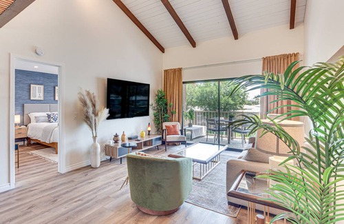 Canyon Corridor Apartment | 111 m² Apartment ∙ 2 bedrooms ∙ 4 guests