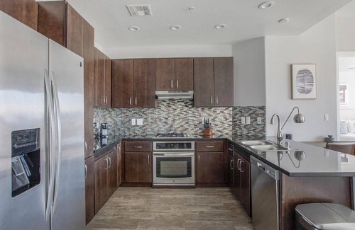 Rhodes Ranch Apartment | 111 m² Apartment ∙ 2 bedrooms ∙ 4 guests