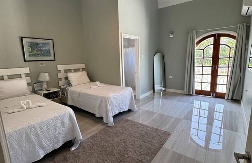 IronShore Estates House | 111 m² House ∙ 2 bedrooms ∙ 4 guests