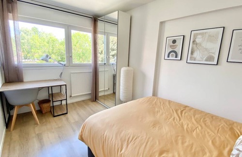 Guyancourt Resort | 111 m² Private room ∙ 1 bedroom ∙ 5 guests