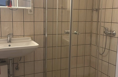 Katernberg Apartment | 111-Real estate