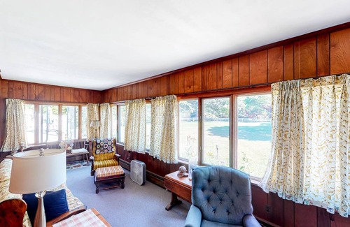 Southold House | 112 m² House ∙ 2 bedrooms ∙ 4 guests