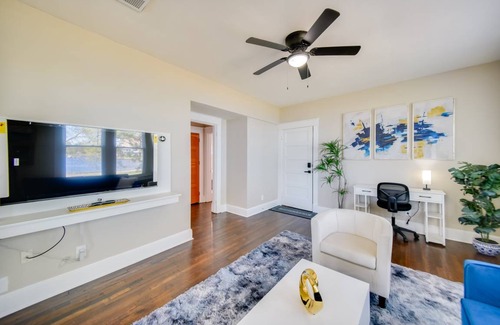 Portsmouth Apartment | 116 m² Apartment ∙ 2 bedrooms ∙ 6 guests
