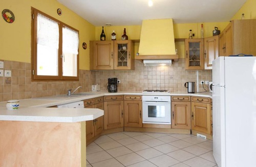 Etrez House | 119 m² Gîte ∙ 4 bedrooms ∙ 6 guests