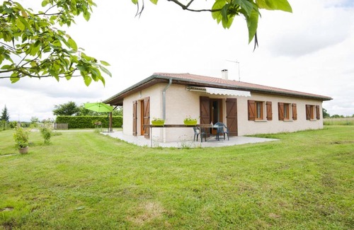 Etrez House | 119 m² Gîte ∙ 4 bedrooms ∙ 6 guests