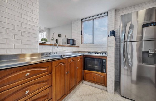 La Aguacatala Apartment | 11th floor Luxe Flat in EL Poblado 1AC near Oviedo