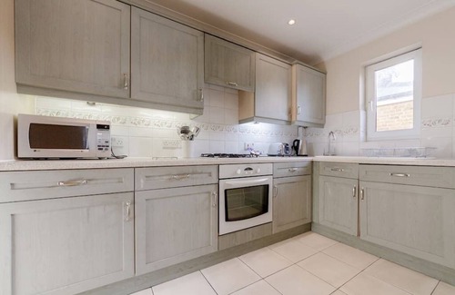 Wimbledon Apartment | 12 Cascades - 1 bedroom apartment