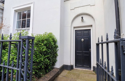 Beverley Cottage | 12 Cross Street