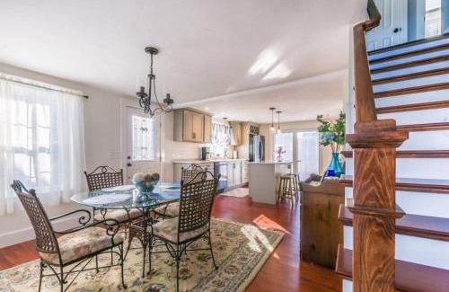 Sandwich House | 12 Feake Avenue Sandwich - Cape Cod