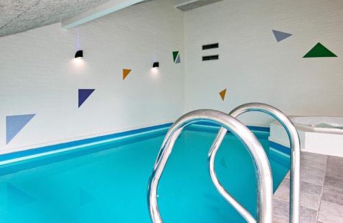 Blavand House | 12 person holiday home in Bl vand